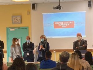 Lire la suite à propos de l’article Rentrée 2020 : La présidente de région fait la rentrée des élèves au lycée Camille Claudel !