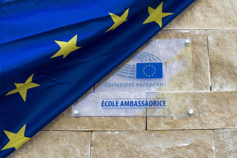Lire la suite à propos de l’article Le Lycée Camille Claudel devient école ambassadrice du Parlement européen