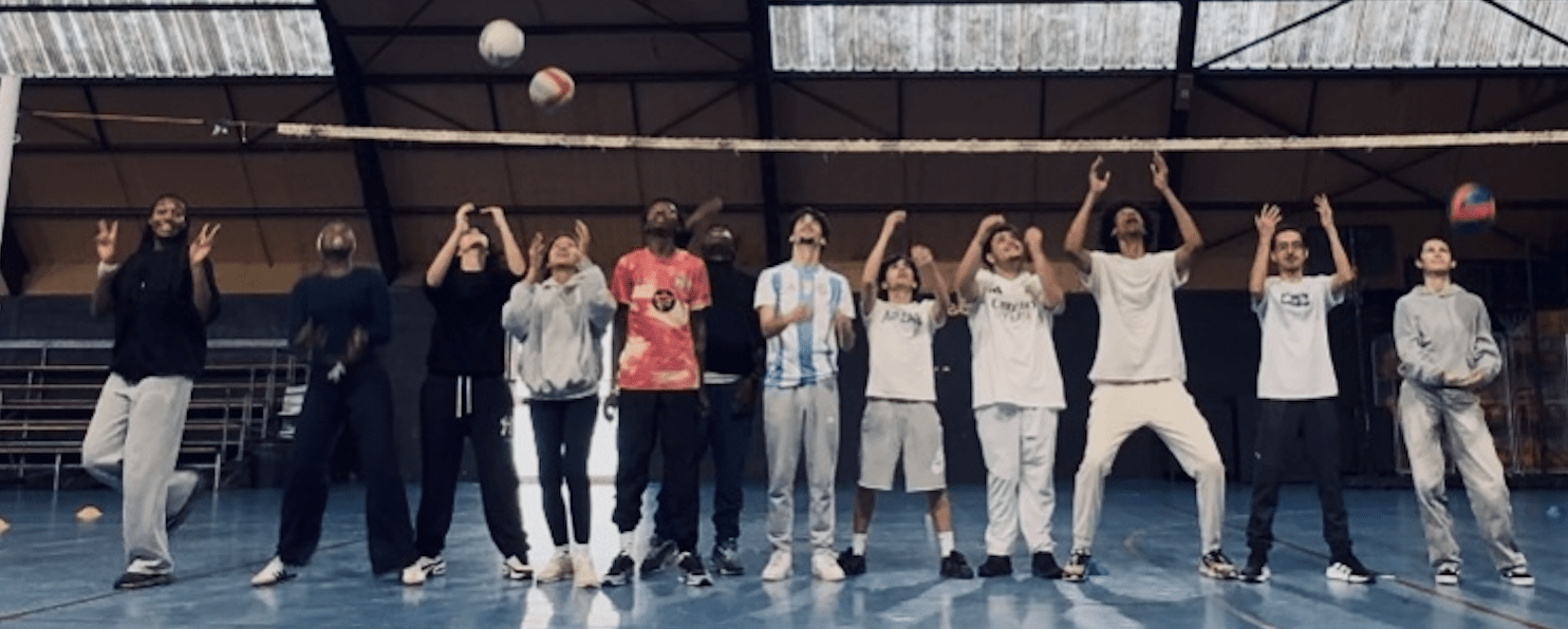 Lire la suite à propos de l’article Tournoi de volley professeurs / élèves : l’AS est active au lycée Camille Claudel